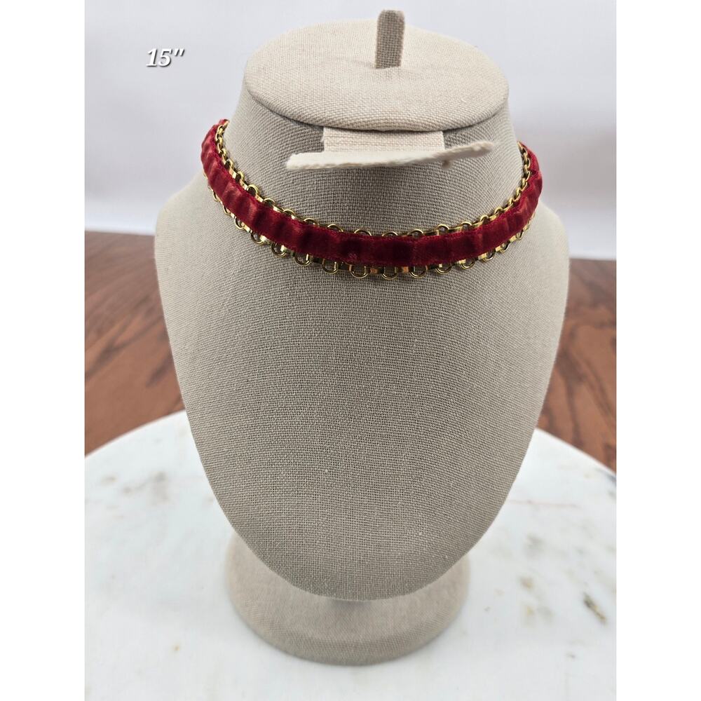 Vintage Brick Velvet Choker Necklace – Gold Chain – 90s Victorian‎ Romantic Goth